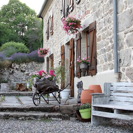 Bed and Breakfast La Belle Ame Saint-Priest-des-Champs Екстер'єр фото
