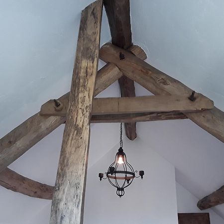 Bed and Breakfast La Belle Ame Saint-Priest-des-Champs Номер фото