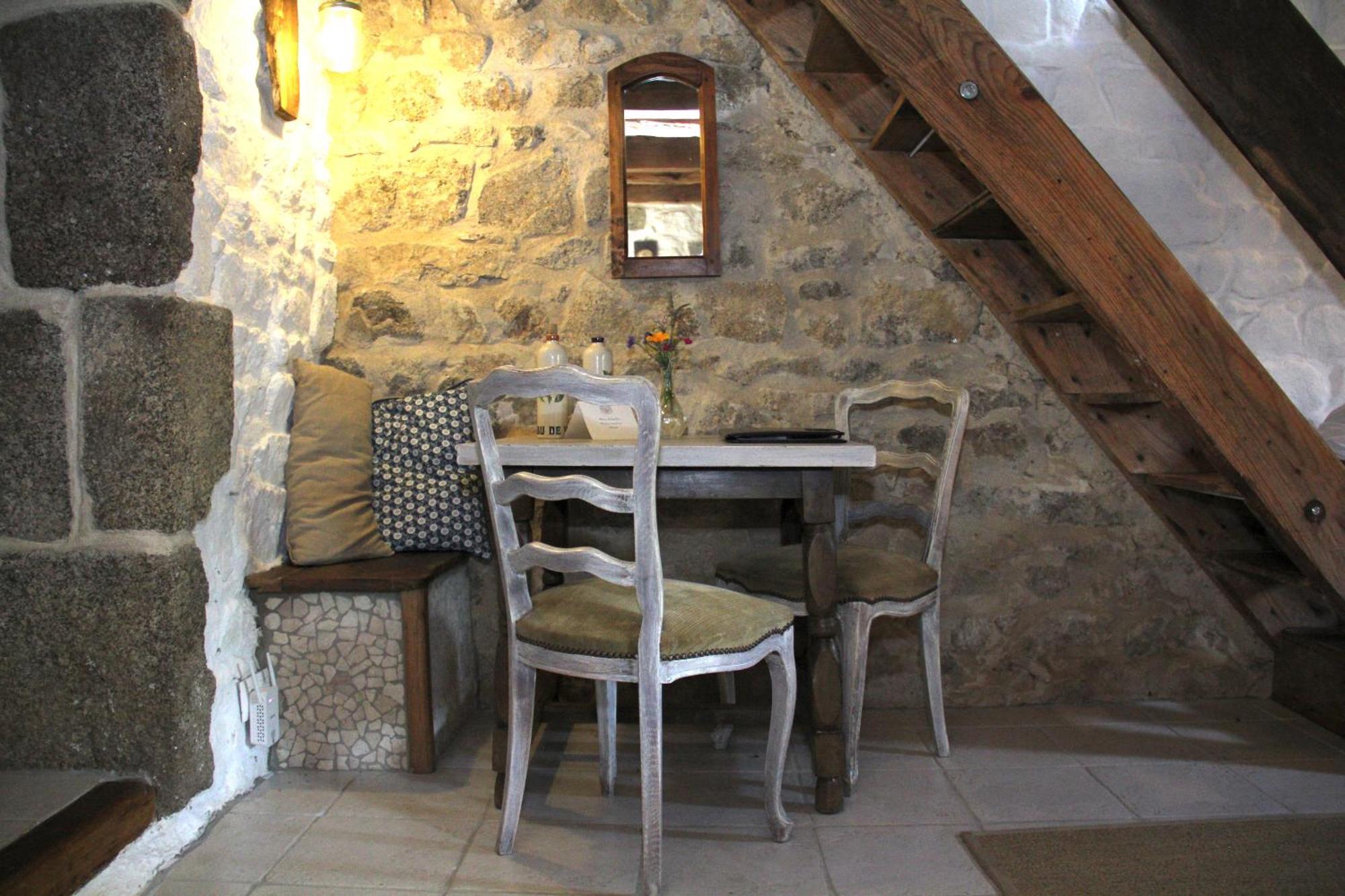 Bed and Breakfast La Belle Ame Saint-Priest-des-Champs Номер фото